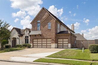 Building Photo - 19403 Sanctuary Robin Ln