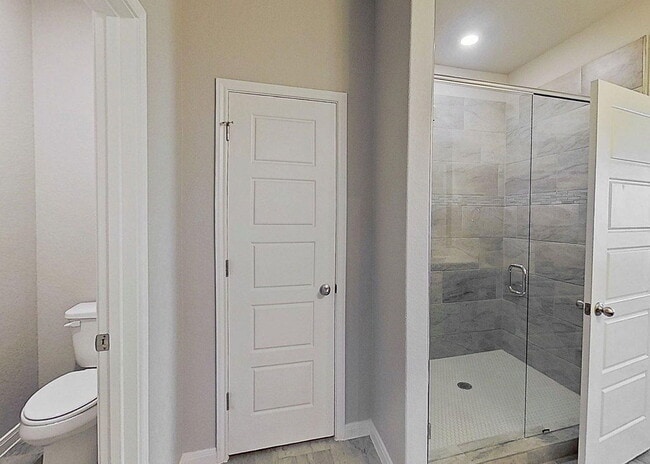 Building Photo - Beautiful 3 Bedroom Home with Open Layout ...