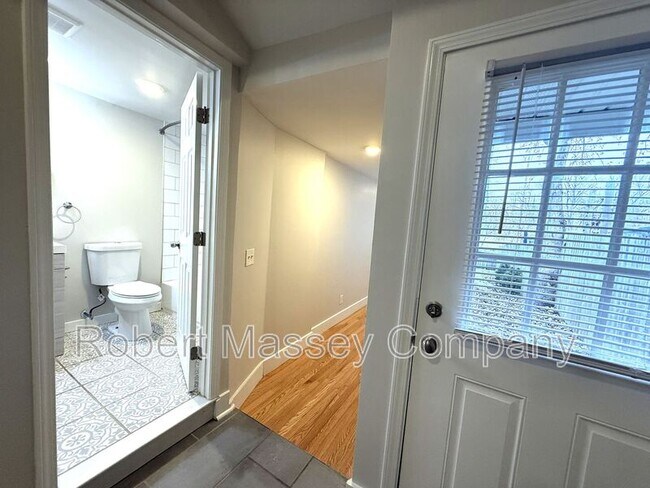 Building Photo - 1435 Mellwood Ave