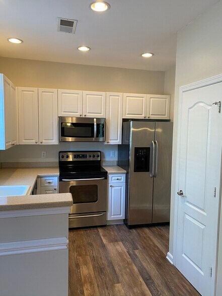 Building Photo - 15224 Coventry Ct Ln