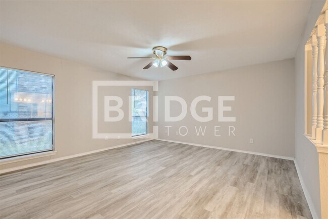 Building Photo - 9009 Davis St