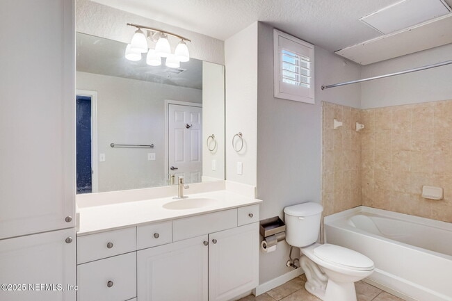 Building Photo - 8539 Gate Pkwy W