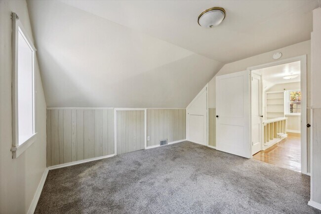 Building Photo - Beautiful 3BD/1BA Cape Cod in Broomall!