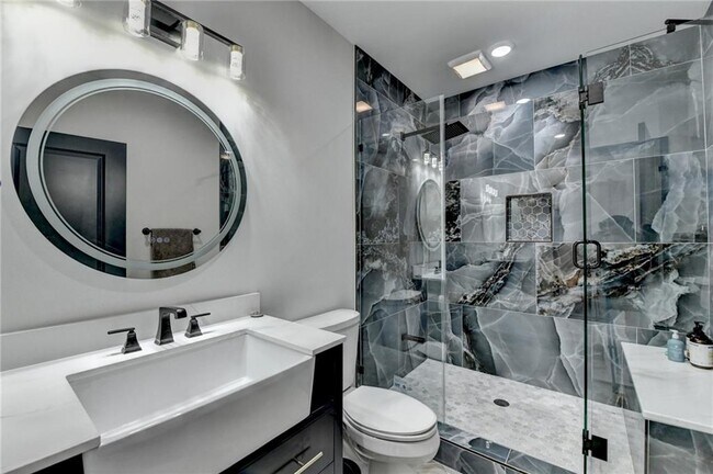 Building Photo - 210 Ashland Ct