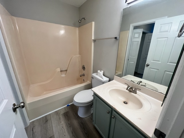Building Photo - Room in Townhome on Lex Dr