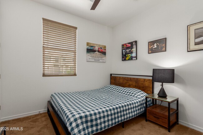 Building Photo - 14269 W El Cortez Pl