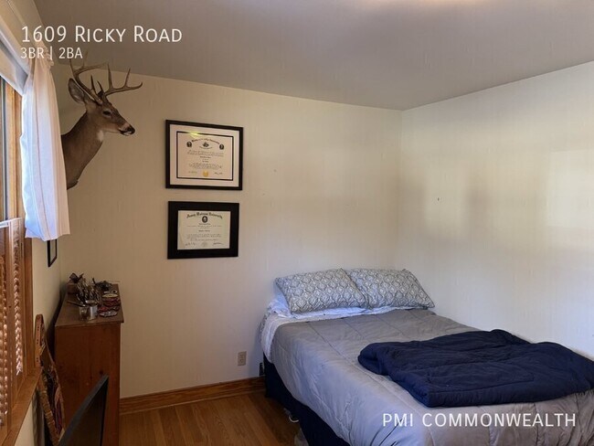 Building Photo - 1609 Ricky Rd