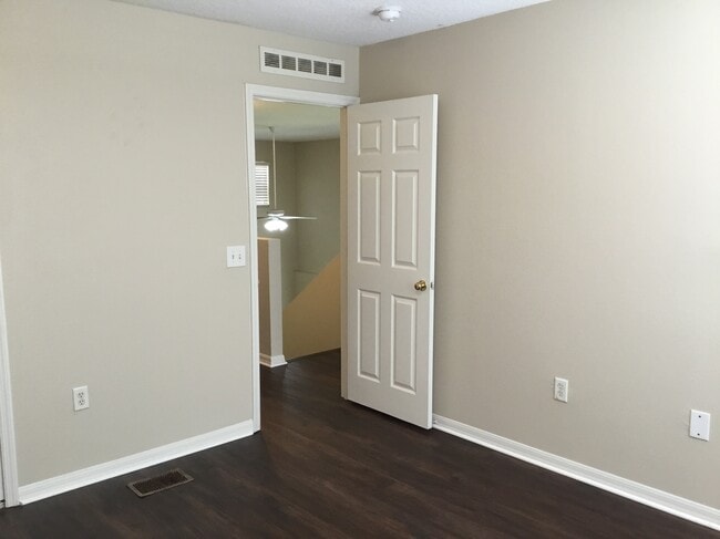 Building Photo - 87211 Kipling Dr