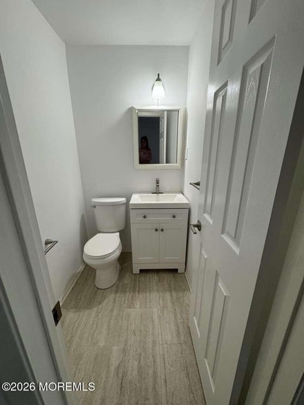 Building Photo - 175 Amberly Dr