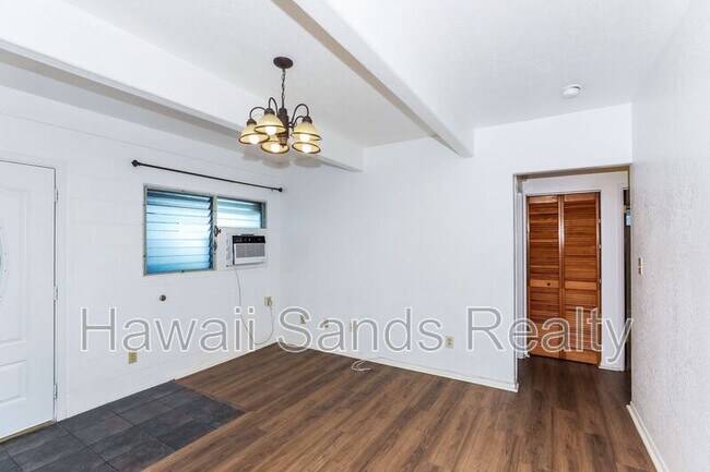 Building Photo - 3331 Hayden St