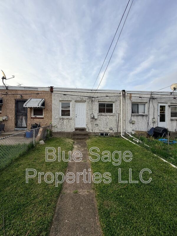 Building Photo - 1037 Laurel Rd