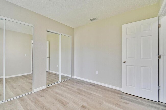 Building Photo - 726 Haven Pl