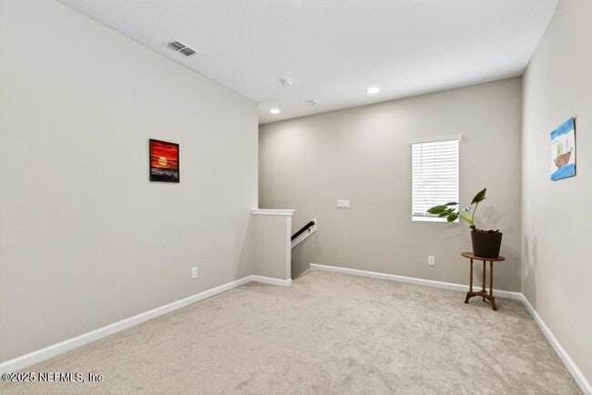 Building Photo - 542 Silver Landing Dr