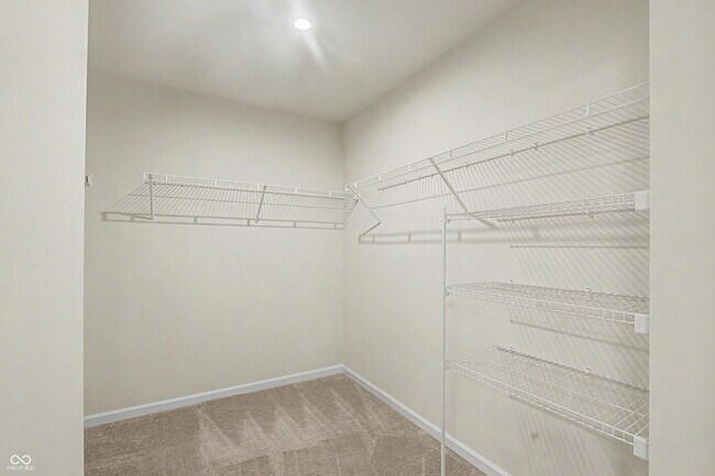 Building Photo - 5465 Dunhaven Rd