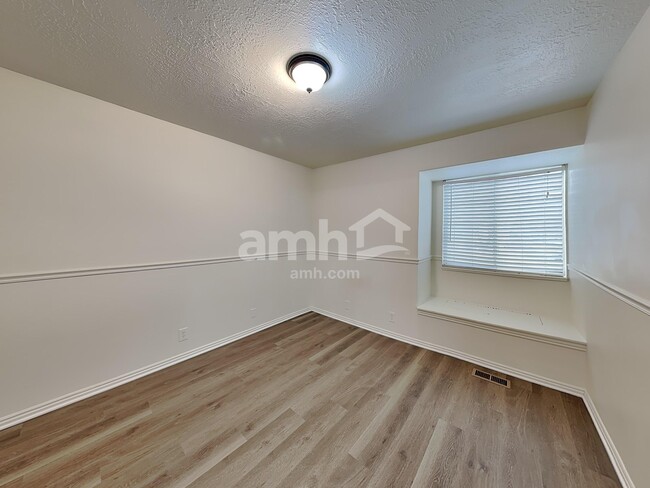 Building Photo - 4419 S 2750 W