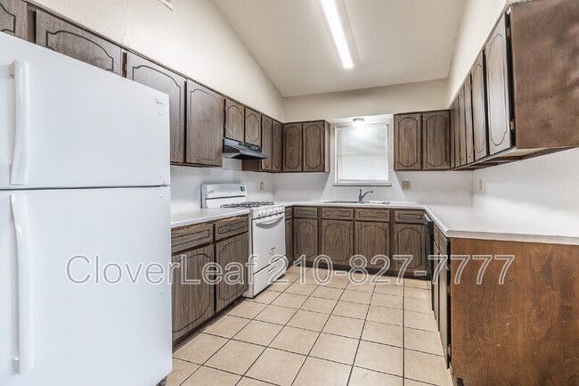 Building Photo - 317 Gaiety Ln