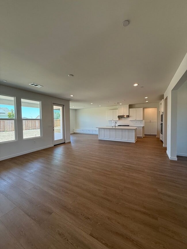Building Photo - 510 Cobain Ct