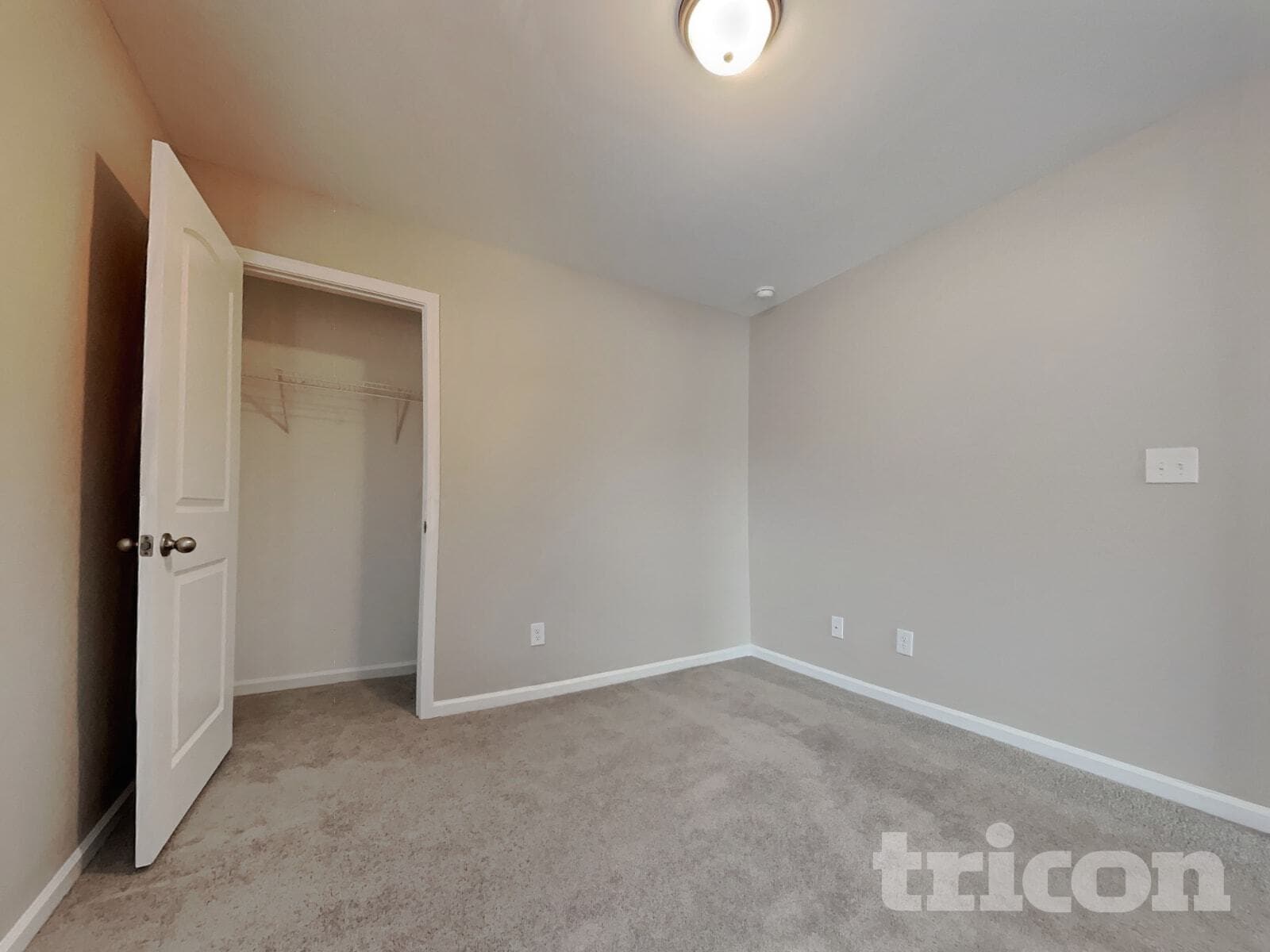 Building Photo - 110 Shore