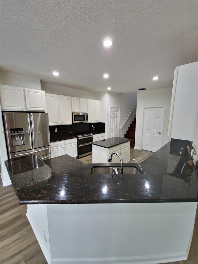 Building Photo - 7044 Brunswick Cir