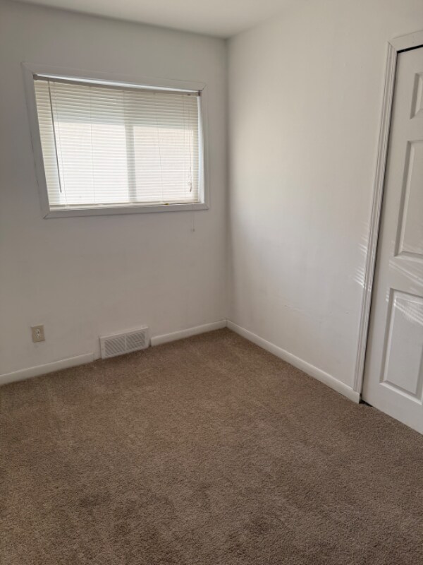 Building Photo - 20566 Salem