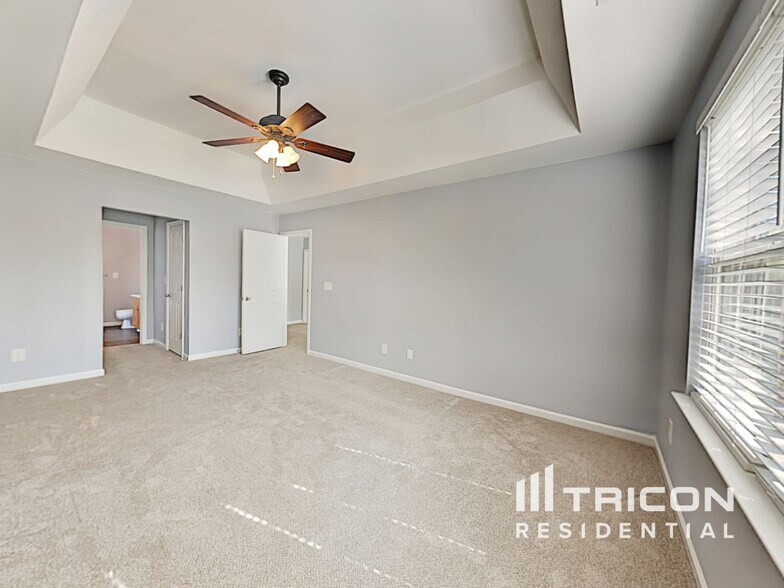 Building Photo - 1429 Rheo Ct NW