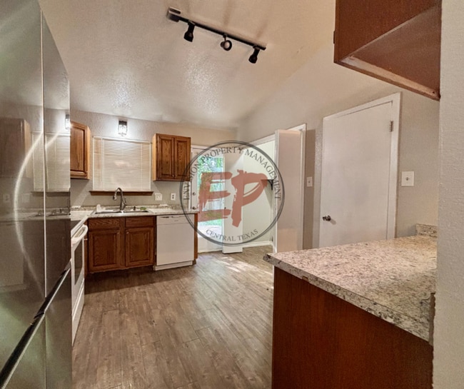 Building Photo - 1809 Ramada Dr