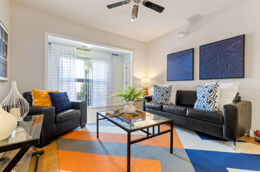 Primary Photo - Room in Apartment on Education Way