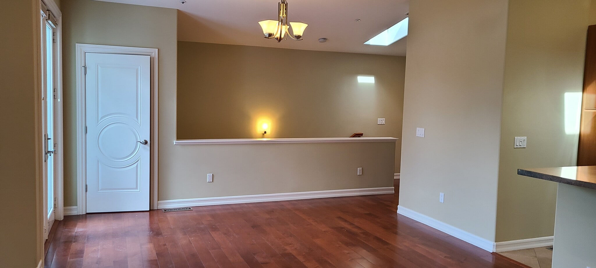 Building Photo - 229 W End Ave