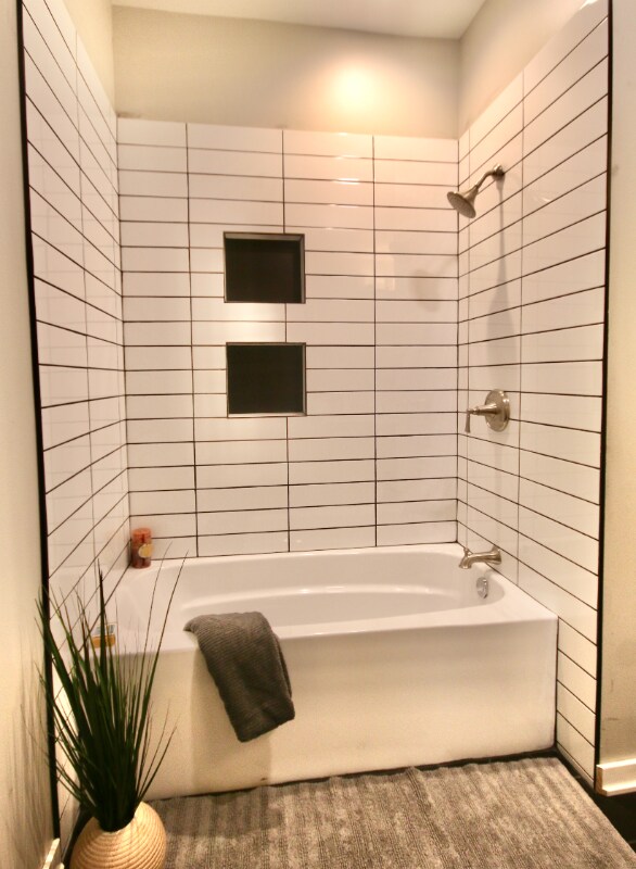 Building Photo - 2208 N Newhall St