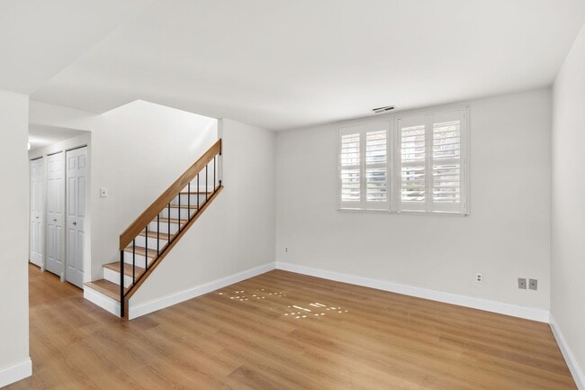 Building Photo - Charming Central West End 1-Bedroom Near Forest Park & WashU!