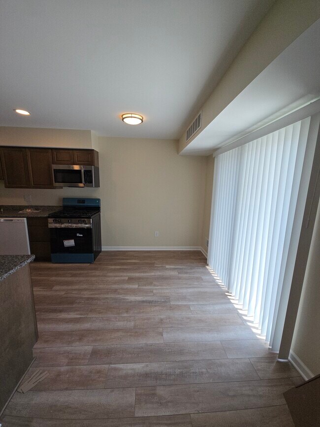 Dining Room - 41215 S Woodbury Green Dr