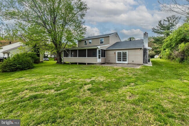 Building Photo - 3204 Norma Dr