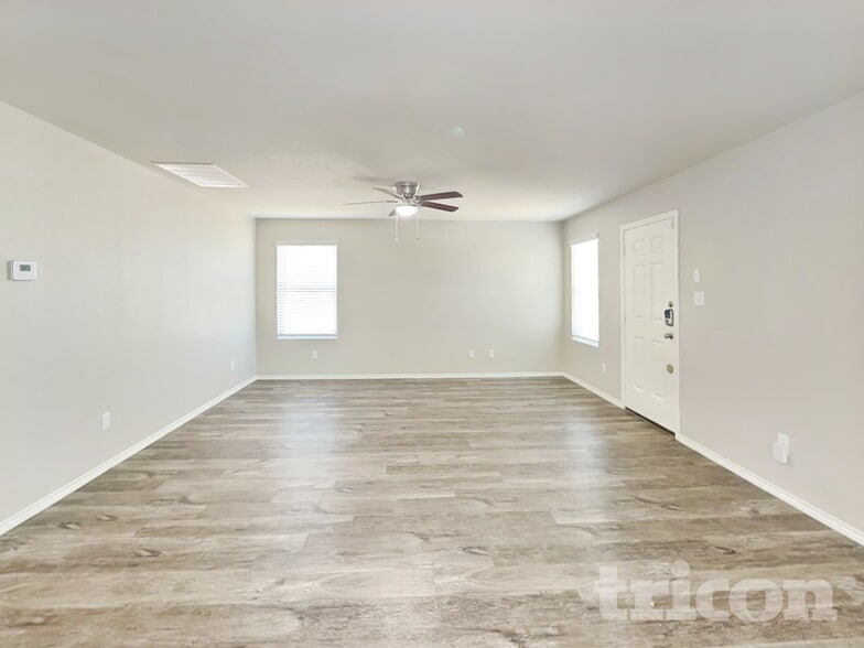 Building Photo - 8525 Amistad Cove