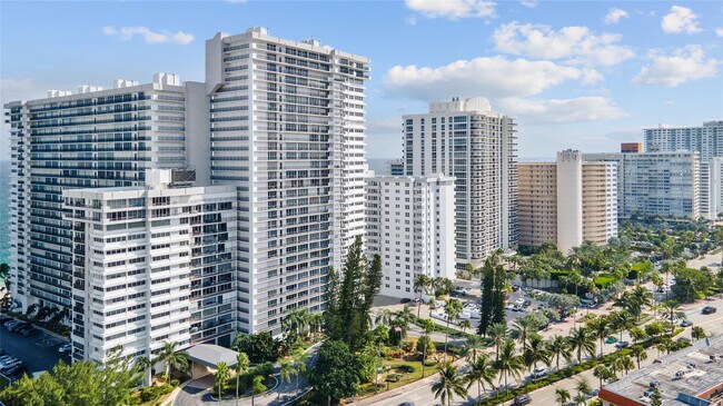 Building Photo - 4280 Galt Ocean Dr