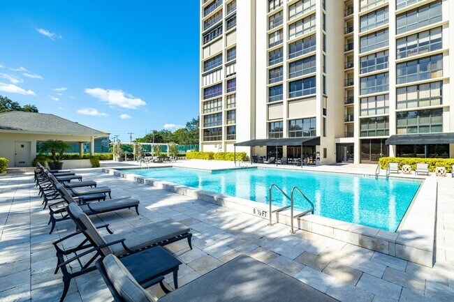 Building Photo - 3301 Bayshore Blvd