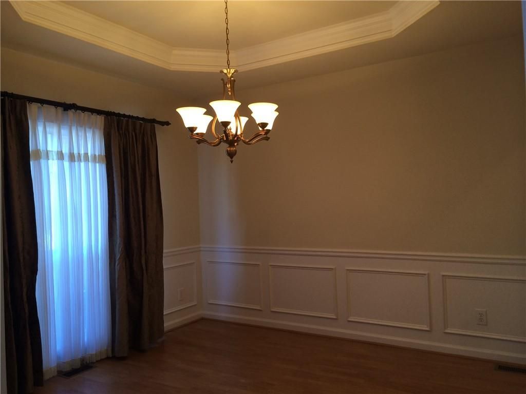 Building Photo - 2828 Oglethorpe Run Square