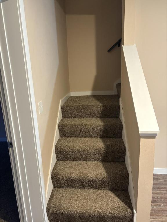 Building Photo - 128 NE 3rd St