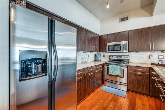 Building Photo - 3102 Kings Rd