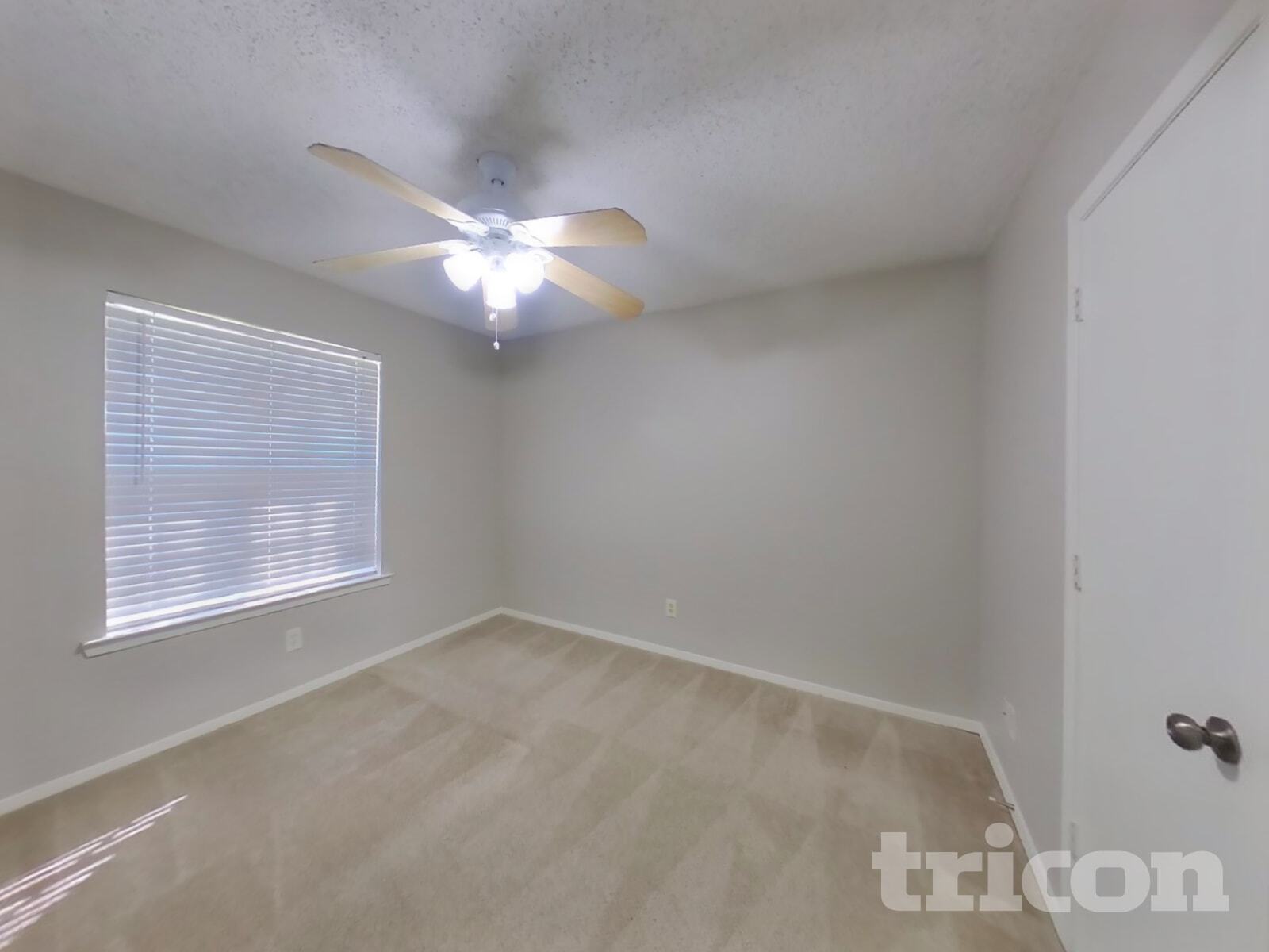 Building Photo - 810 Dogwood Dr