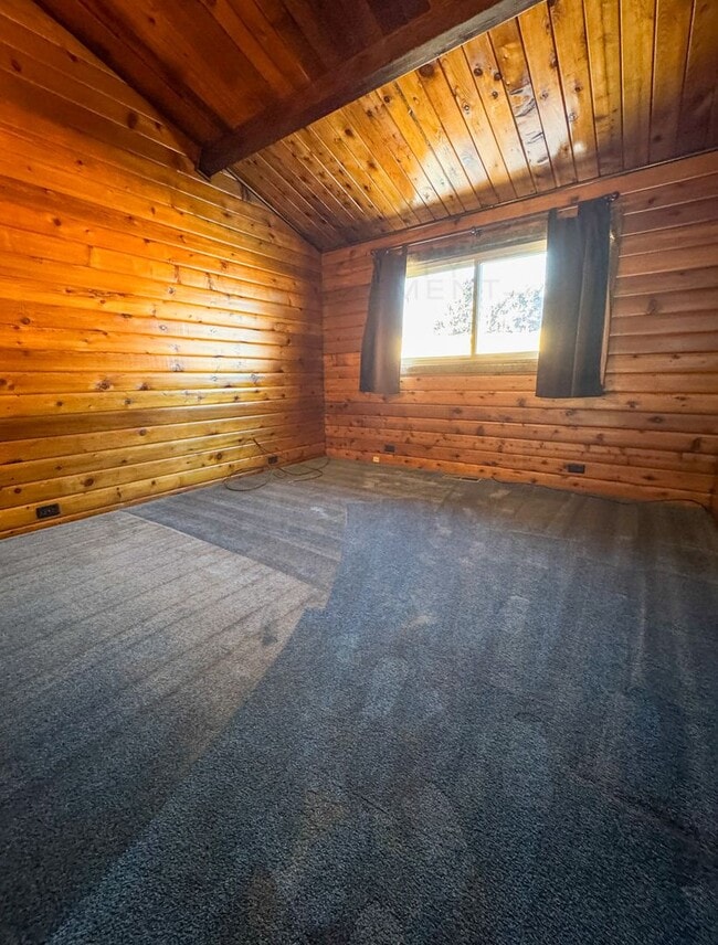 Building Photo - Cozy 2 bed/ 1 bath- Dog Friendly House