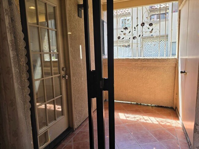 Building Photo - 28201 Montecito