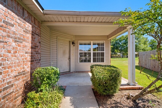Building Photo - 2912-2914 Fairway Hamlet Ct