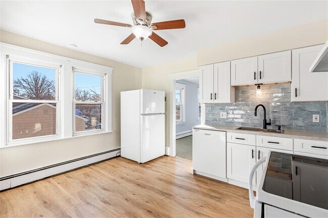 Building Photo - 2 Ann St