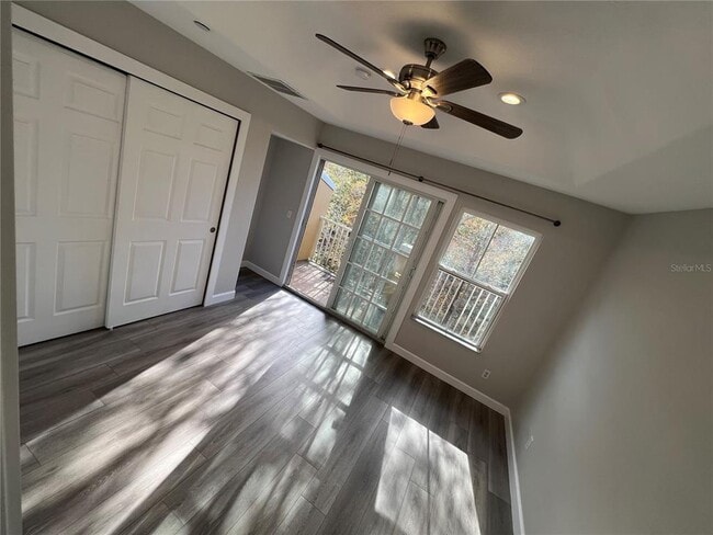 Building Photo - 7350 Black Walnut Way