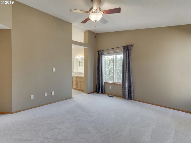 Building Photo - 16067 SW Dewberry Ln