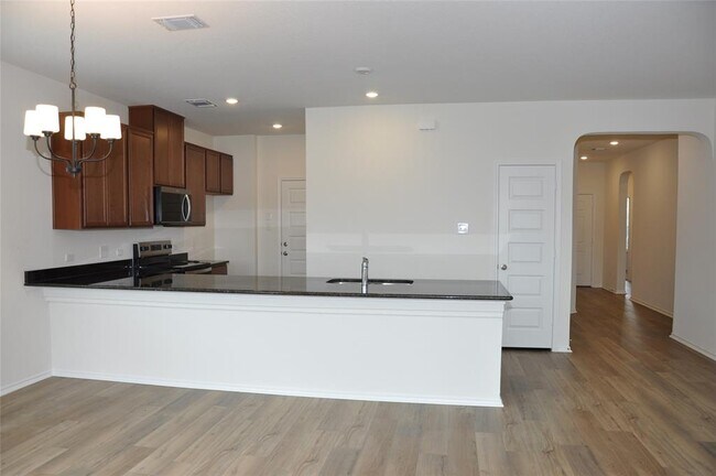 Building Photo - 204 Coastal Wy