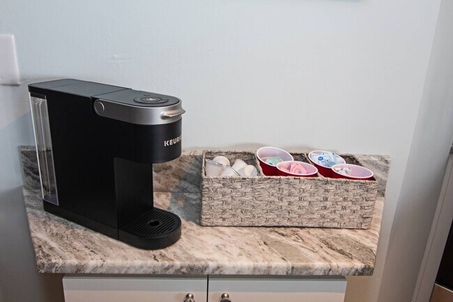 Building Photo - 1601 Carolina Beach Ave N