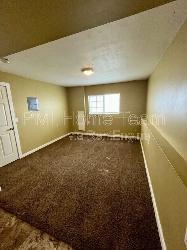 Building Photo - 1222 Willard Peak Dr