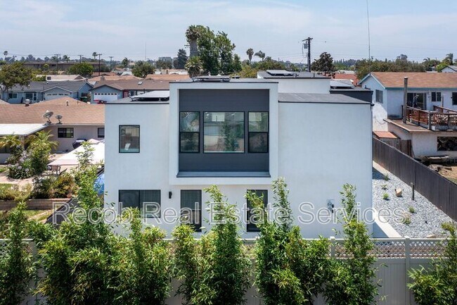 Building Photo - 6634-6644 Rockglen Ave