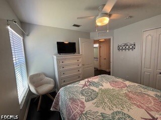 Building Photo - 4104 SW 15th Ave